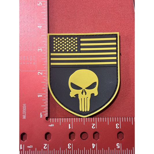 Skull Flag Tan/Black Patch HOOK & LOOP Backing